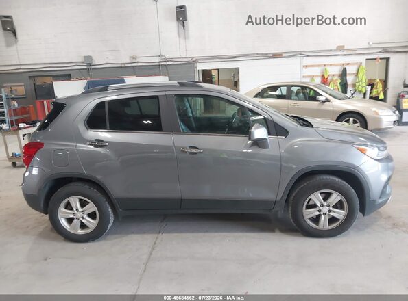 3GNCJPSB9LL276015 2020 CHEVROLET TRAX Gray უკანა სალონის ხედი