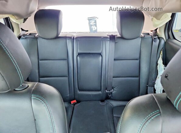 3GNCJRSB2GL263561 2016 CHEVROLET TRAX Gray Rear seats view