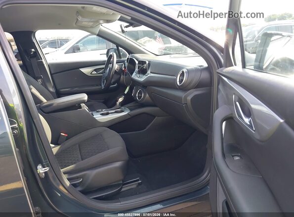 3GNKBBRA0LS655807 2020 CHEVROLET BLAZER Gray Front interior view