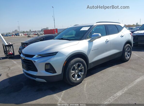 3GNKBBRA0MS547415 2021 CHEVROLET BLAZER Silver წინა მარცხენა ხედი სამი მეოთხედიდან