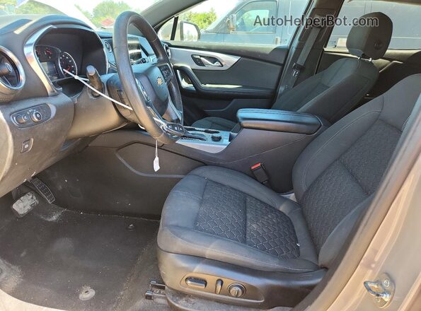 3GNKBBRA2MS557685 2021 CHEVROLET BLAZER Tan წინა სალონის ხედი