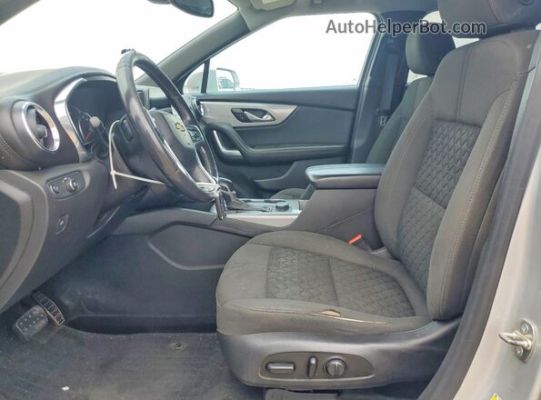 3GNKBBRA7KS697129 2019 CHEVROLET BLAZER Gray Вид салону спереду