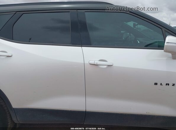 3GNKBBRAXLS542883 2020 CHEVROLET BLAZER White 360 interior view