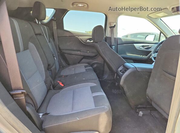 3GNKBCR40SS142216 2025 CHEVROLET BLAZER Silver Vista interior trasera