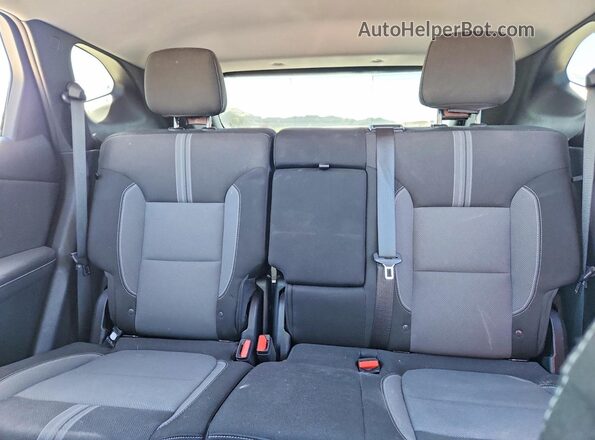 3GNKBCR40SS142216 2025 CHEVROLET BLAZER Silver Vista de los asientos traseros
