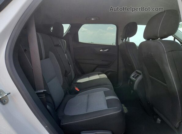3GNKBCR40SS269564 2025 CHEVROLET BLAZER Белый Вид задней части салона