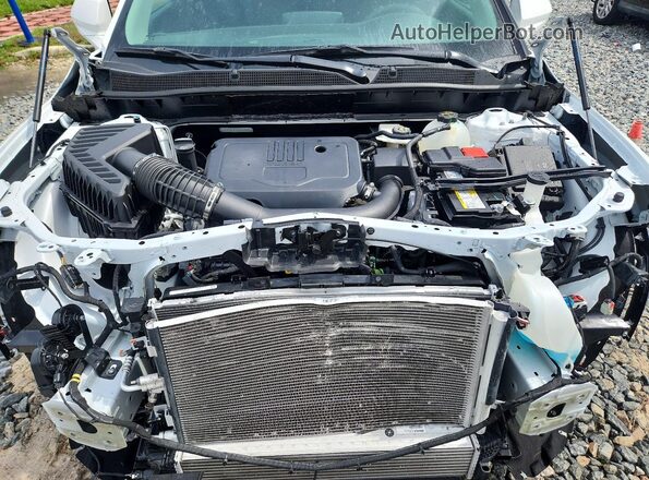 3GNKBCR40SS269564 2025 CHEVROLET BLAZER Белый Вид подкапотного пространства