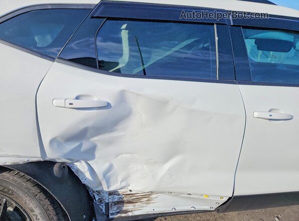 3GNKBCR41RS278171 2024 CHEVROLET BLAZER White Rear interior view