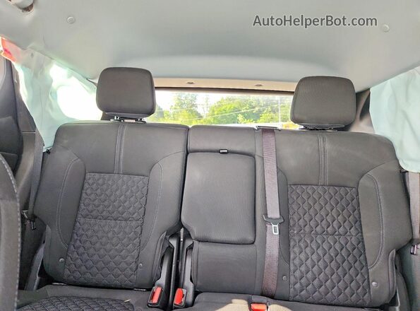 3GNKBCR42NS202470 2022 CHEVROLET BLAZER White Widok tylnych siedzeń