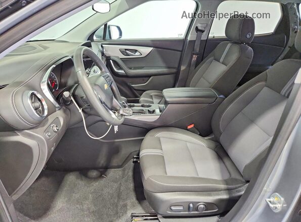 3GNKBCR42SS269291 2025 CHEVROLET BLAZER Gray Widok wnętrza z przodu