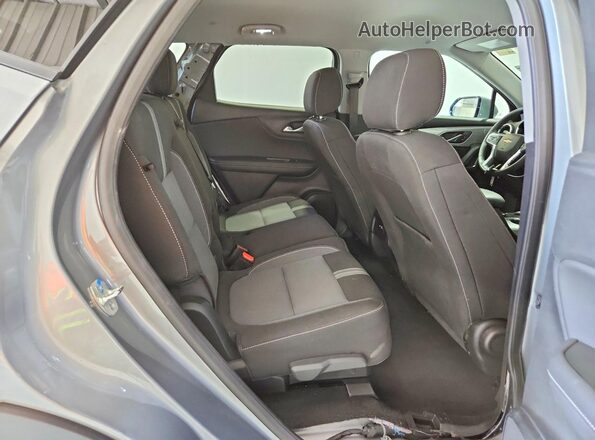 3GNKBCR42SS269291 2025 CHEVROLET BLAZER Gray Widok wnętrza z tyłu