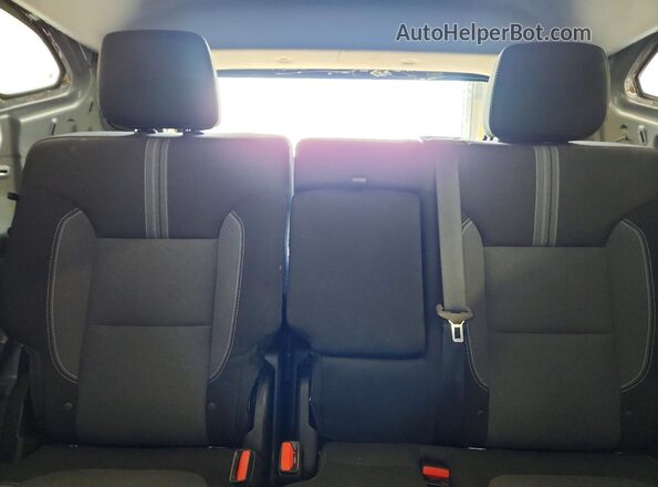 3GNKBCR42SS269291 2025 CHEVROLET BLAZER Gray Widok tylnych siedzeń