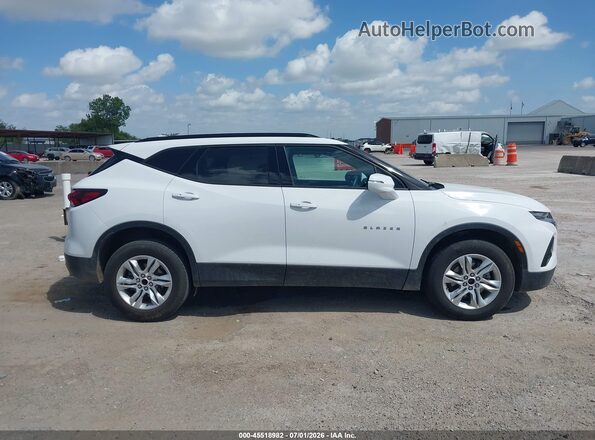 3GNKBCR44MS545859 2021 CHEVROLET BLAZER White Вид задньої частини салону