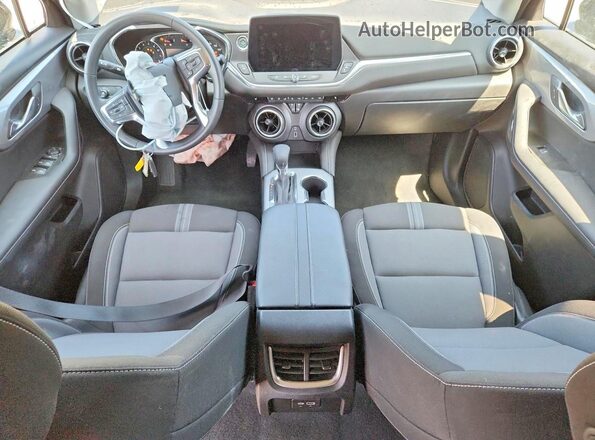 3GNKBCR44TS148201 2026 CHEVROLET BLAZER Charcoal წინა პანელის ხედი