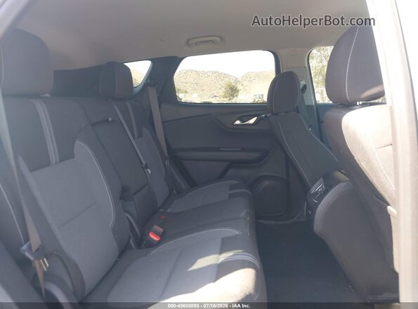 3GNKBCR45SS101810 2025 CHEVROLET BLAZER Gray VIN կոդի պիտակի տեսք