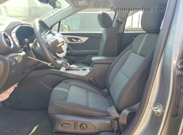 3GNKBCR45TS146554 2026 CHEVROLET BLAZER Серый Вид салона спереди