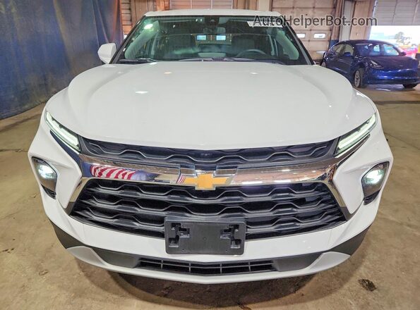 3GNKBCR46SS264014 2025 CHEVROLET BLAZER White Front view