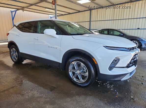 3GNKBCR46TS154873 2026 CHEVROLET BLAZER Белый Передняя правая четверть