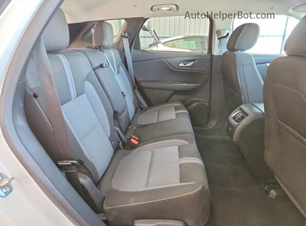 3GNKBCR46TS154873 2026 CHEVROLET BLAZER Белый Вид задней части салона