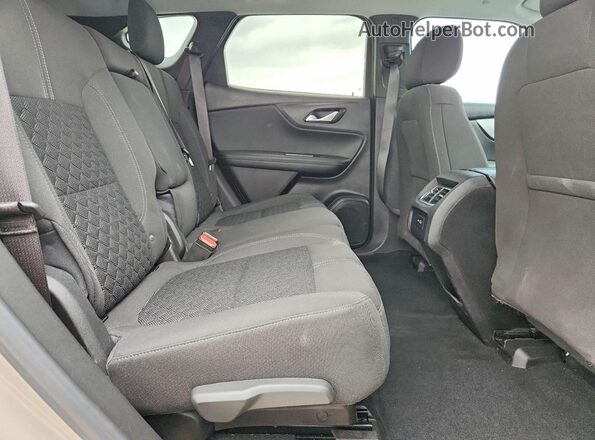 3GNKBCR48MS566374 2021 CHEVROLET BLAZER Gray Widok wnętrza z tyłu