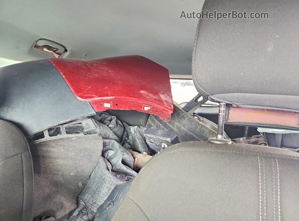 3GNKBCR48NS137429 2022 CHEVROLET BLAZER Red Widok tylnych siedzeń