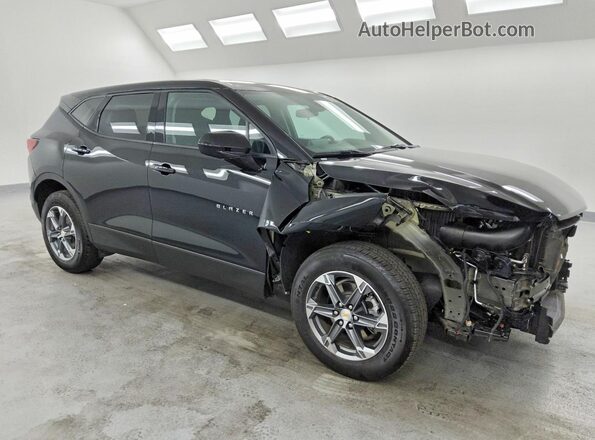 3GNKBCR48TS149187 2026 CHEVROLET BLAZER Черный Передняя правая четверть