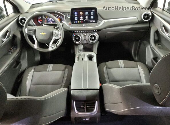 3GNKBCR48TS149187 2026 CHEVROLET BLAZER Черный Вид панели приборов