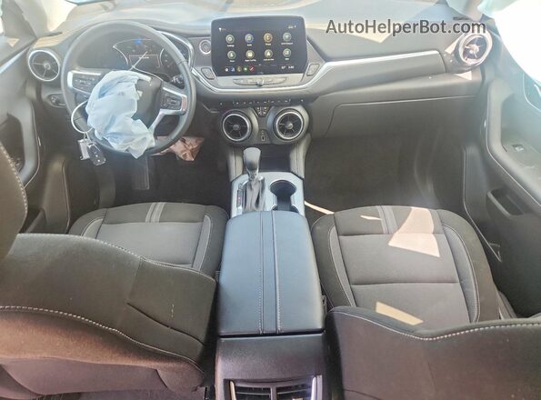 3GNKBCR48TS168161 2026 CHEVROLET BLAZER Blue წინა პანელის ხედი