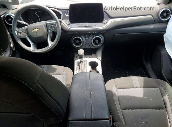 3GNKBCR49SS121378 2025 CHEVROLET BLAZER Gray Առջևի վահանակի տեսք