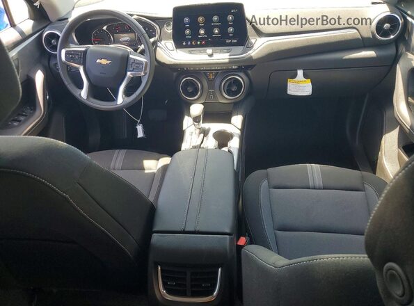 3GNKBCR49TS170422 2026 CHEVROLET BLAZER Blue Widok deski rozdzielczej