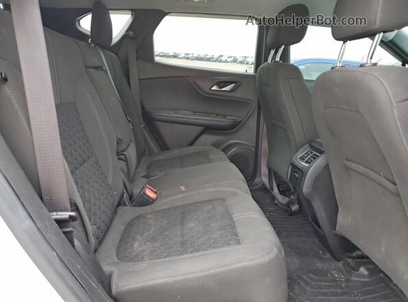 3GNKBCRS2KS663145 2019 CHEVROLET BLAZER White Widok wnętrza z tyłu