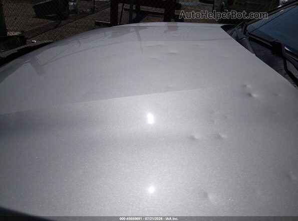 3GNKBCRS2LS667035 2020 CHEVROLET BLAZER Silver Widok z przodu