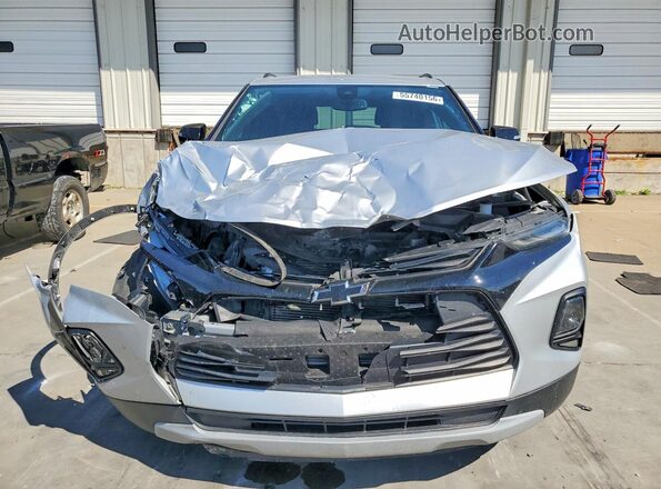 3GNKBCRS5MS553080 2021 CHEVROLET BLAZER Серебряный Вид спереди