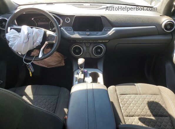 3GNKBCRS5MS553080 2021 CHEVROLET BLAZER Серебряный Вид панели приборов