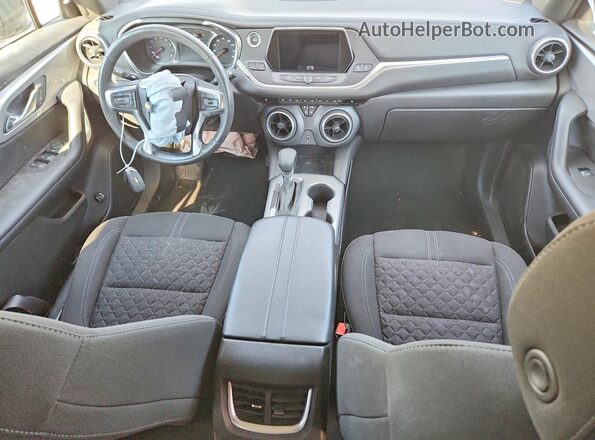 3GNKBCRS6MS535753 2021 CHEVROLET BLAZER Серый Вид панели приборов