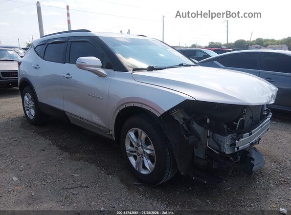 3GNKBCRSXLS656249 2020 CHEVROLET BLAZER Серебряный Вид спереди