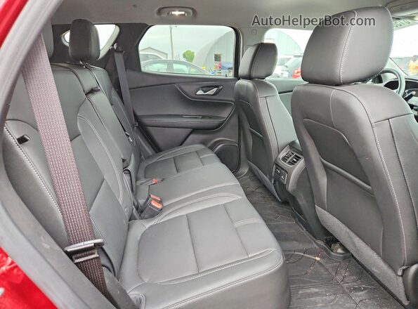 3GNKBDR49RS277386 2024 CHEVROLET BLAZER Red Vista de los asientos traseros