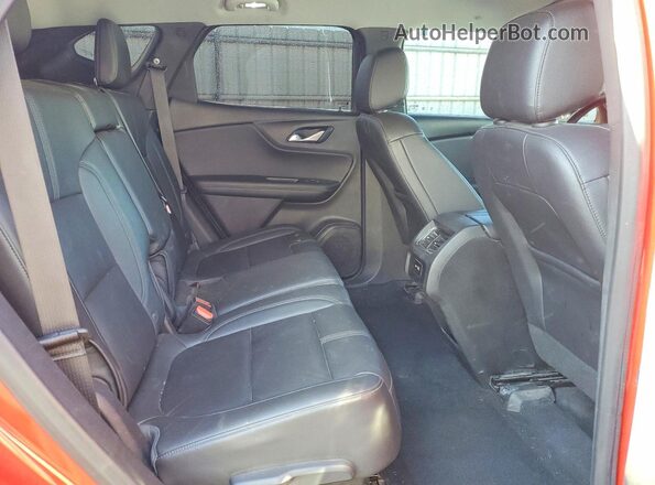 3GNKBDRS1MS502651 2021 CHEVROLET BLAZER Red Rear interior view