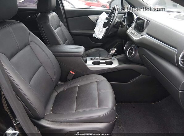 3GNKBDRS7MS532057 2021 CHEVROLET BLAZER Черный Вид салона спереди