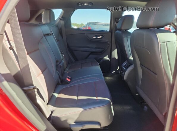 3GNKBERS8PS185851 2023 CHEVROLET BLAZER Red Vista interior trasera