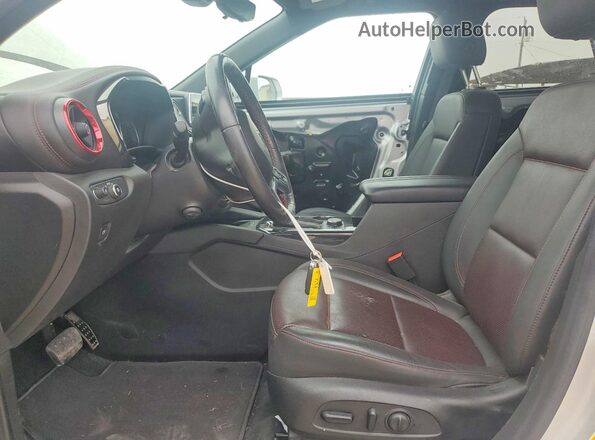 3GNKBERS9LS688881 2020 CHEVROLET BLAZER Silver Սալոնի դիմացի տեսք