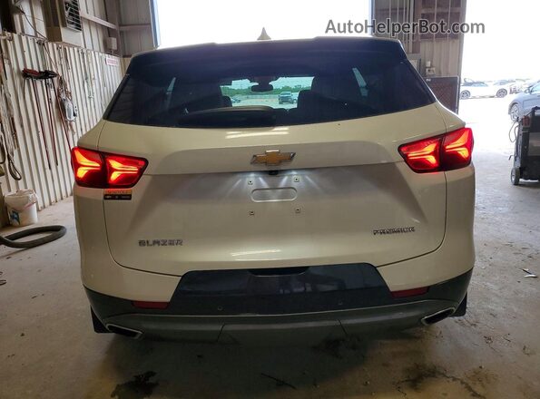 3GNKBFRS1NS226209 2022 CHEVROLET BLAZER Белый Вид сзади