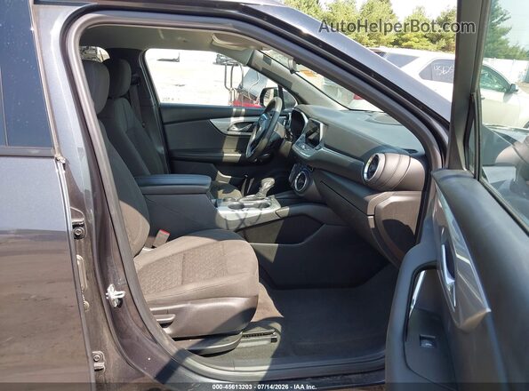 3GNKBHR40NS135641 2022 CHEVROLET BLAZER Black Widok wnętrza z przodu