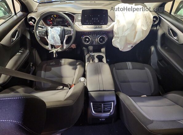 3GNKBHR40TS163310 2026 CHEVROLET BLAZER Silver Widok deski rozdzielczej