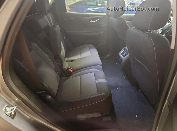 3GNKBHR40TS163310 2026 CHEVROLET BLAZER Silver Widok wnętrza z tyłu
