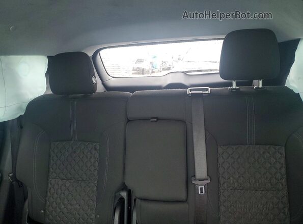 3GNKBHR41MS550160 2021 CHEVROLET BLAZER Silver Widok tylnych siedzeń