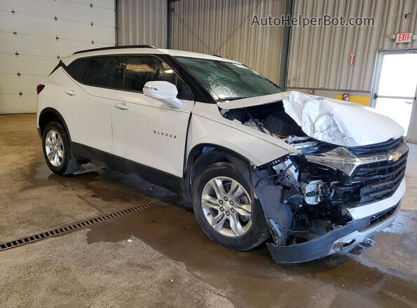 3GNKBHR44MS546927 2021 CHEVROLET BLAZER White Front right