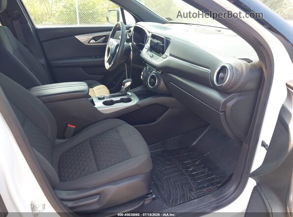 3GNKBHR46NS130167 2022 CHEVROLET BLAZER White Vista interior delantera