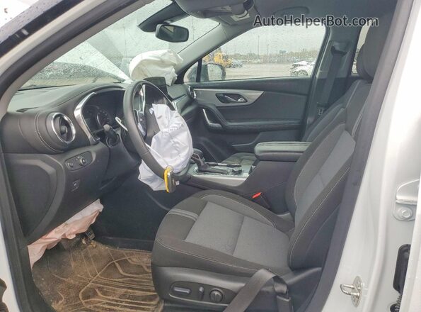 3GNKBHR47PS148356 2023 CHEVROLET BLAZER White Вид салону спереду