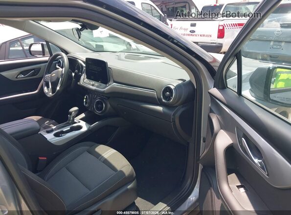 3GNKBHR48RS163760 2024 CHEVROLET BLAZER Silver Vista interior delantera